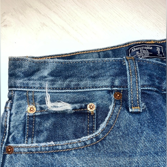 Abercrombie & Fitch Distressed Denim Cutoff Shorts - Picture 4 of 13